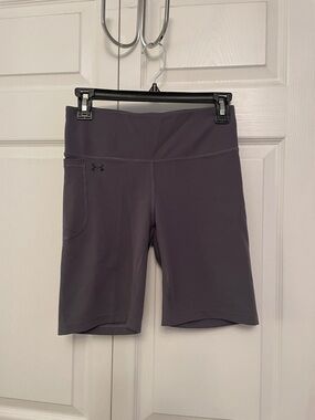 Under Armour Gray Women’s Bike Shorts Athletic Shorts Medium High Waisted